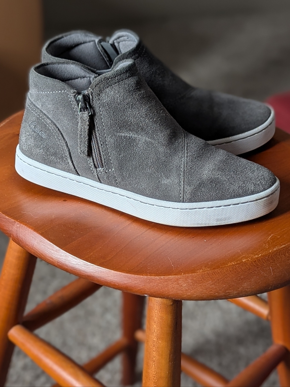 Clarks Grey Suede Slip-On Sneaker Booties - Picture 4 of 7